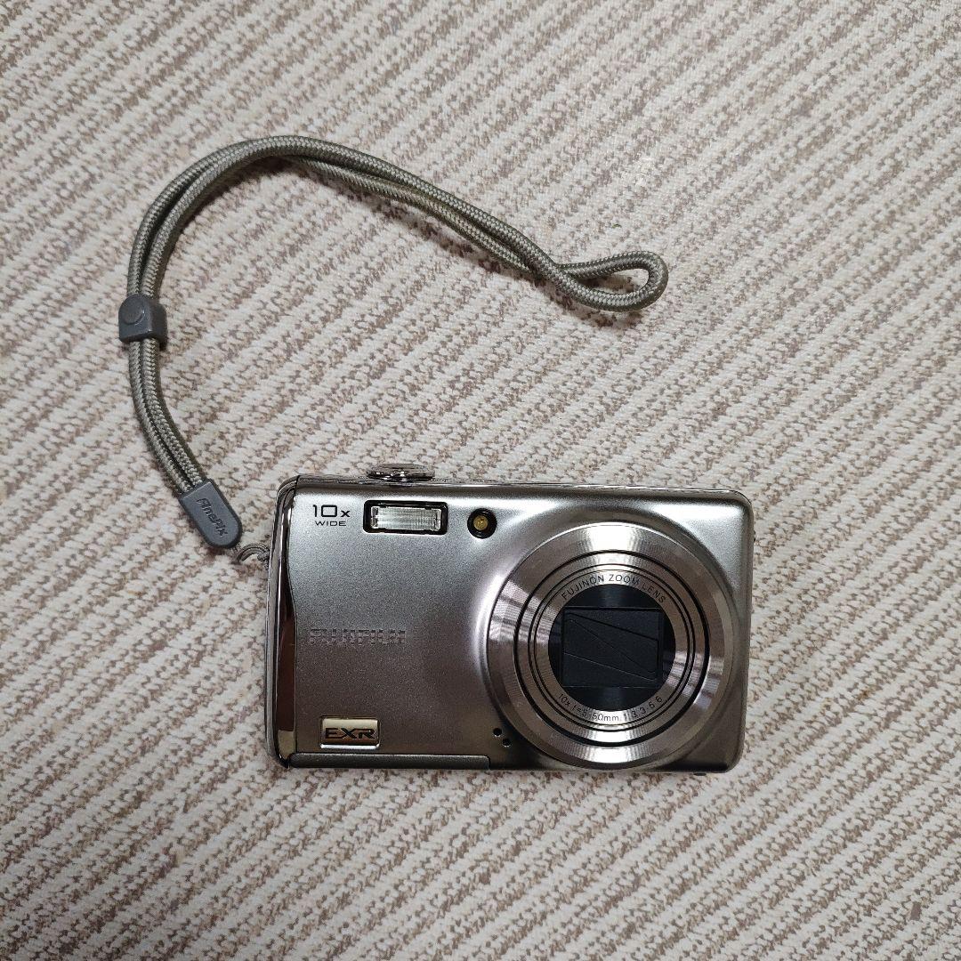 Fujifilm FINEPIX F70 EXR コンパクトデジタルカメラ