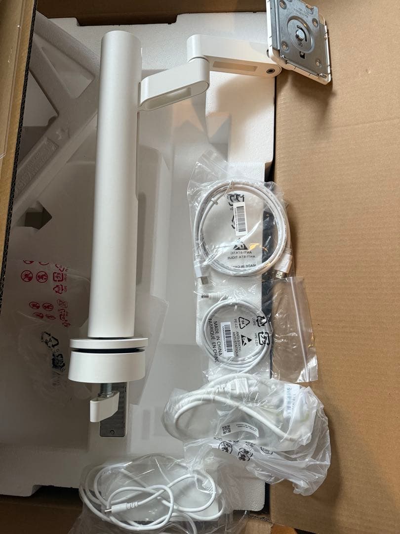 LG 32SQ780S-W/LG スマートモニター