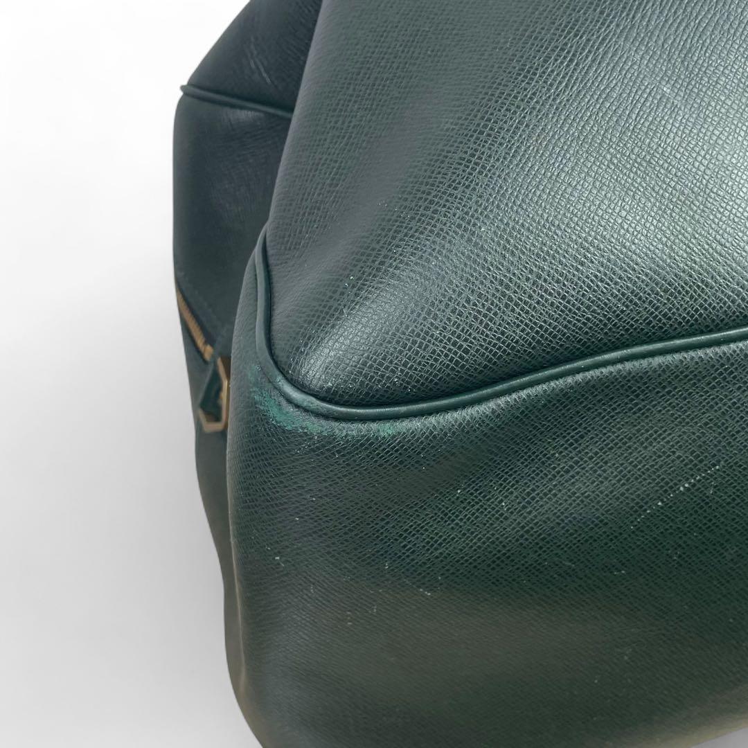 ルイヴィトン　タイガ　ケンダルGM エピセア　ボストンバッグ　旅行バッグ