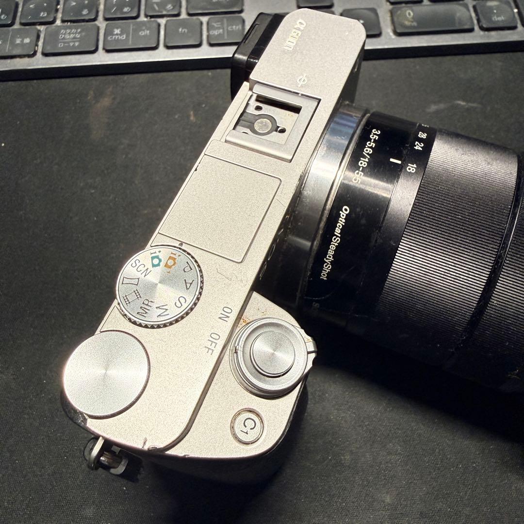 Sony ミラーレスカメラ a6000 + E 18-55mm OSS