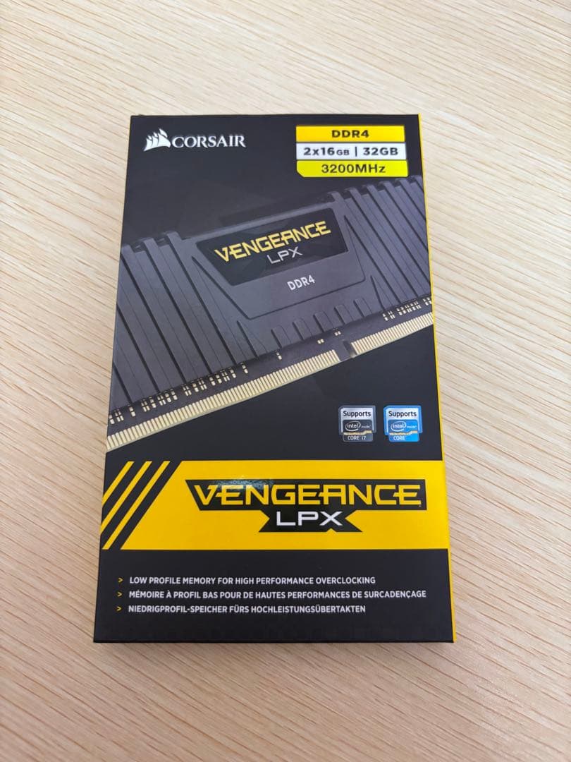 メモリー CORSAIR DDR4-3200MHz 32GB