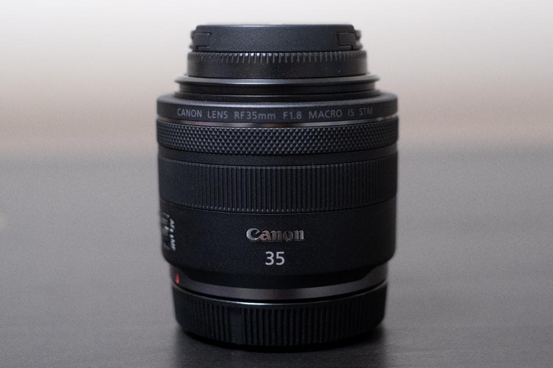 キヤノン Canon RF35mm F1.8 MACRO IS STM