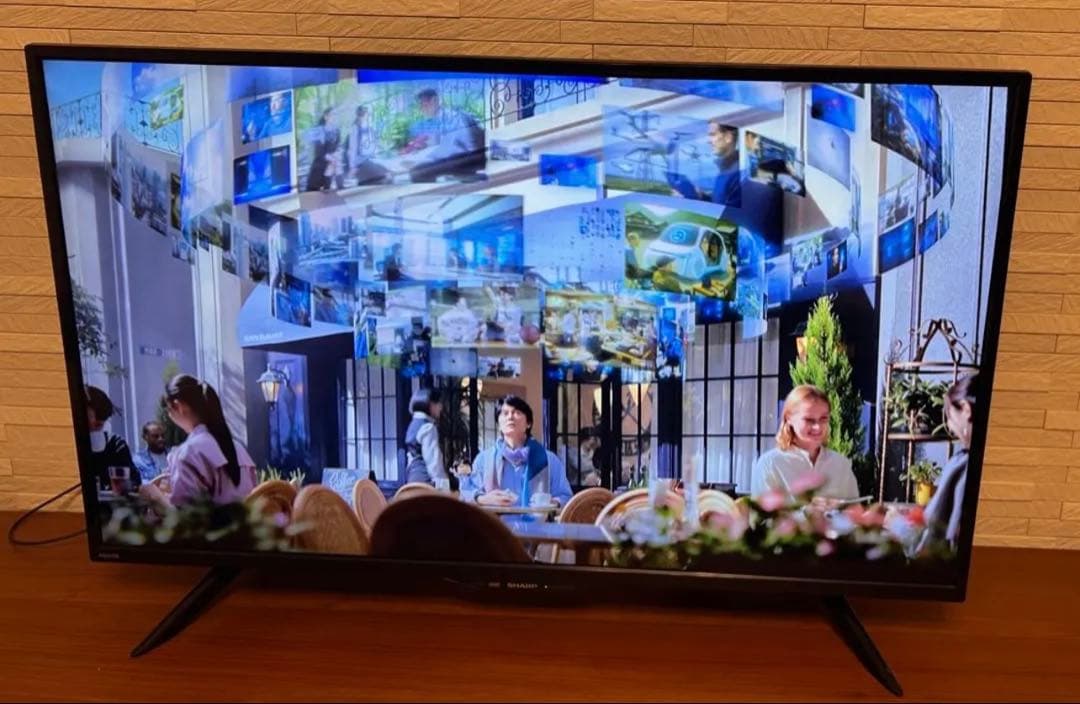 美品　SHARP 40インチ液晶テレビ 4T-C40BH1 4Kチューナー内蔵