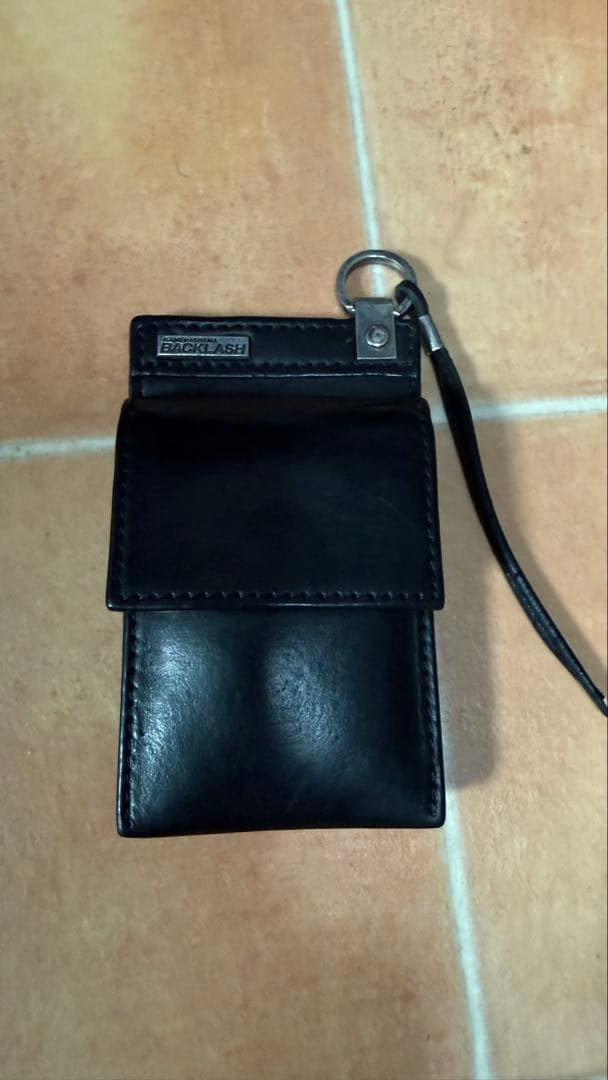 バックラッシュ backlash 携帯灰皿