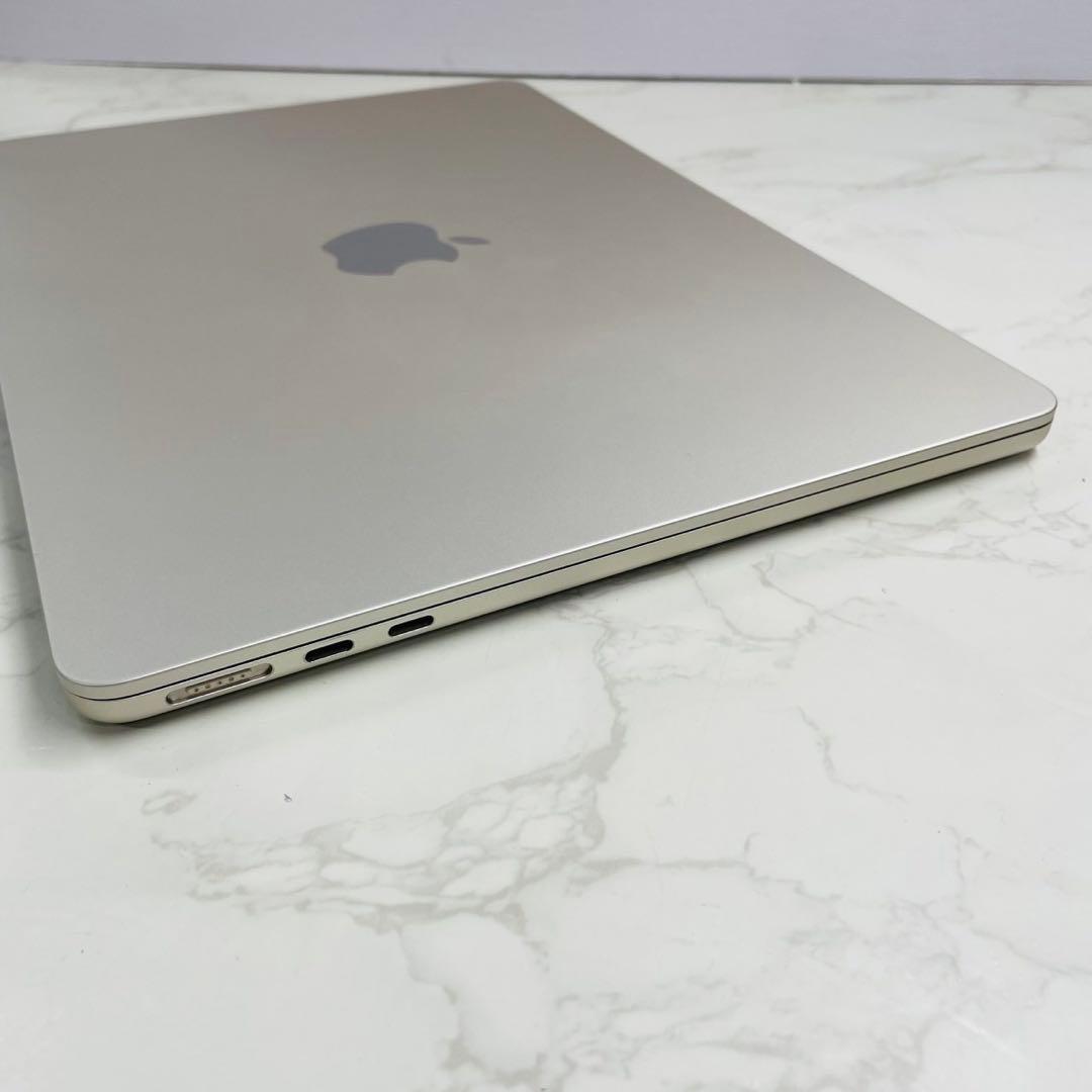 美品 MacBook Air 2022 M2 8GB 256GB WW7987