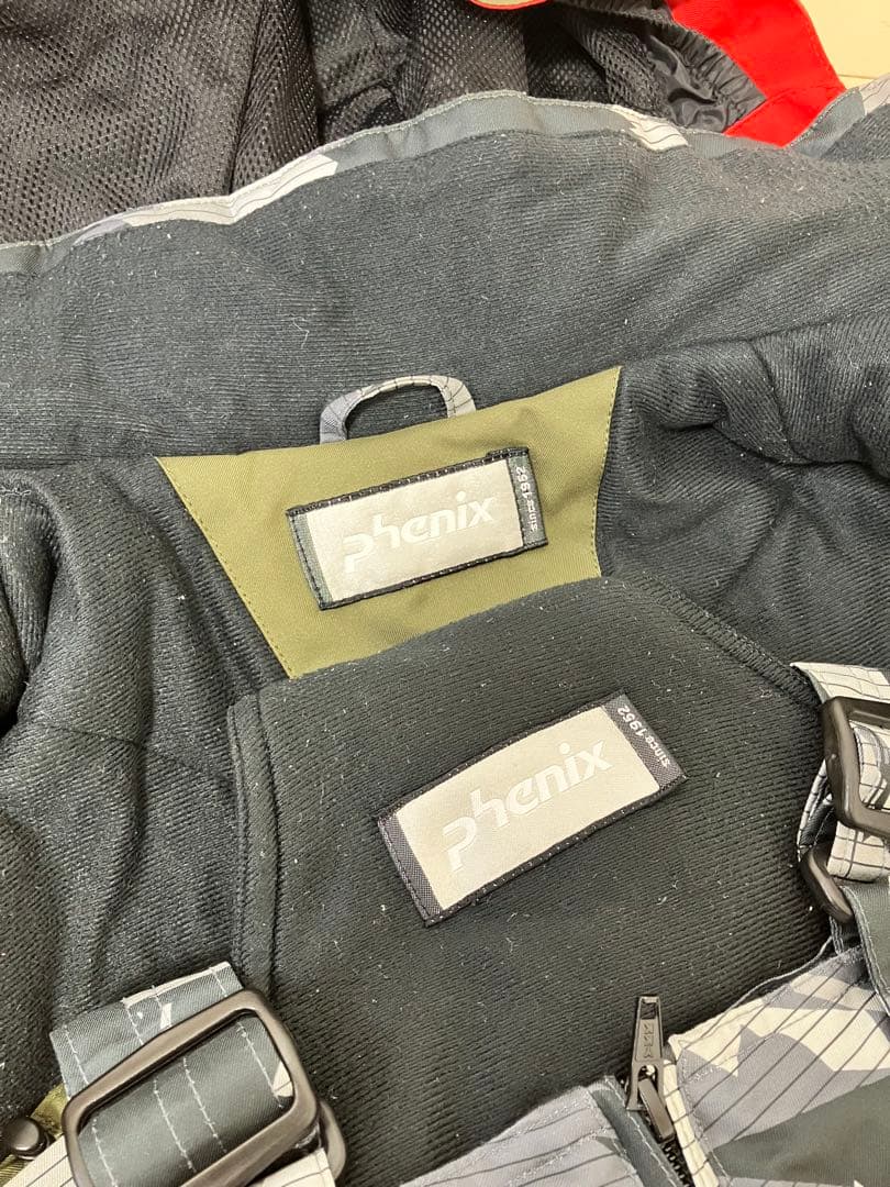 PHENIX フェニックス　スノーボードウェア　150cm 上下セット！