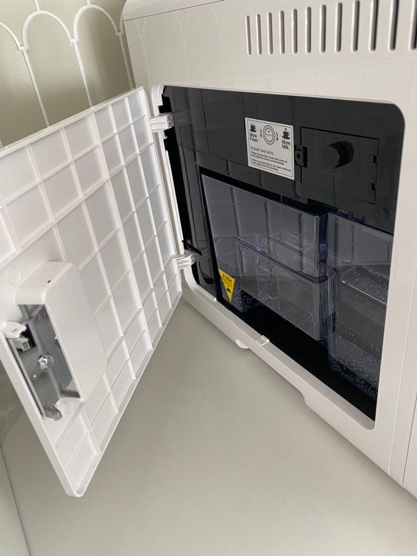 全自動エスプレッソマシン【ミルク自動泡立て付き】