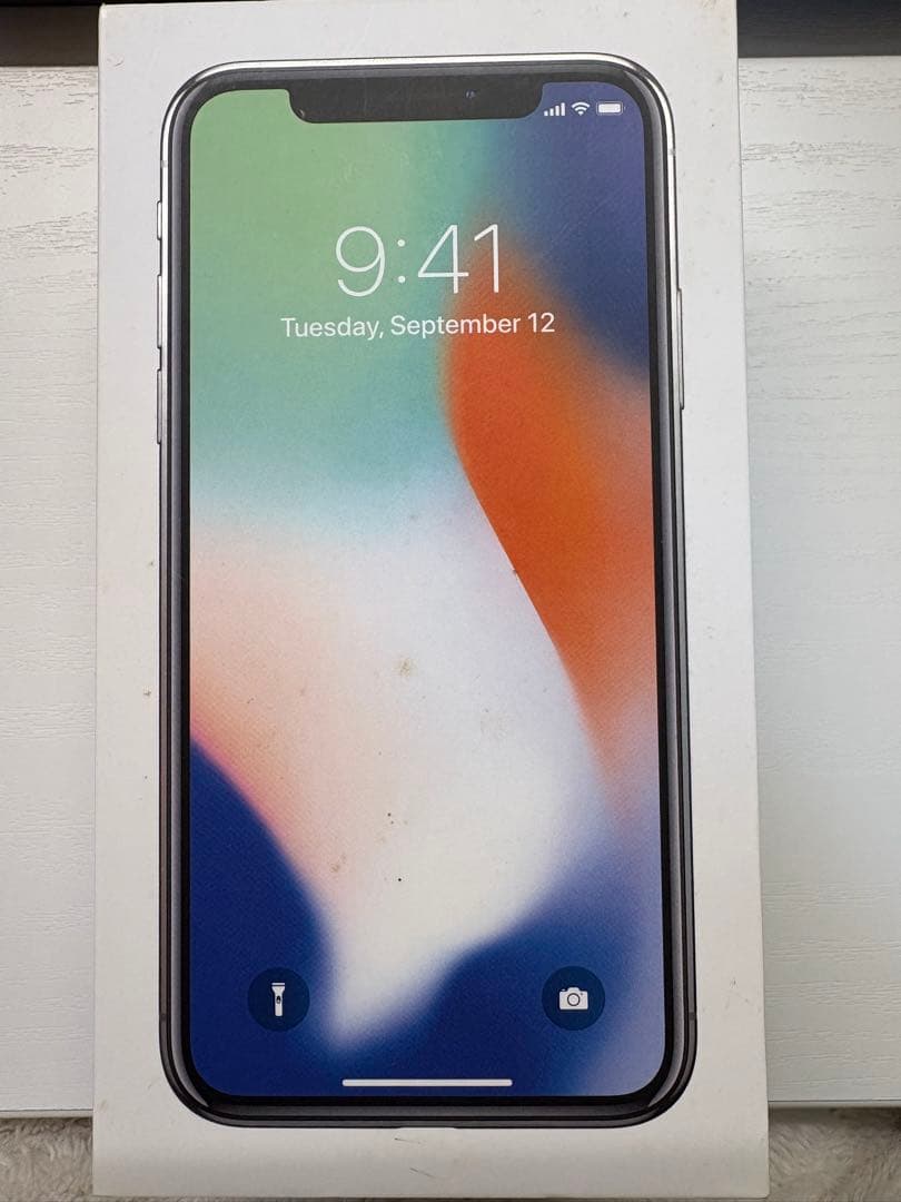 iPhoneX Silver 64GB DoCoMo SIMロック解除済み