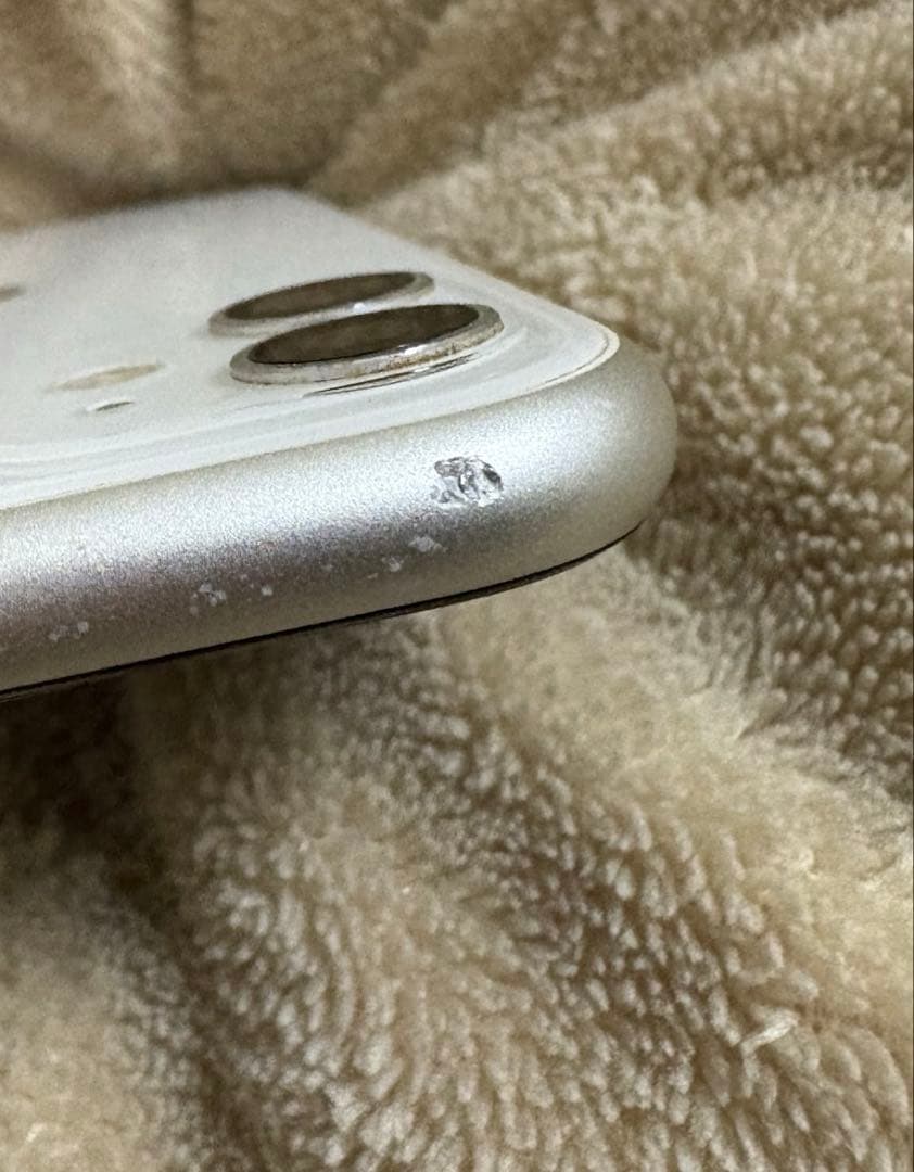 Apple iPhone 11 ホワイト 本体　SIMフリー　128GB