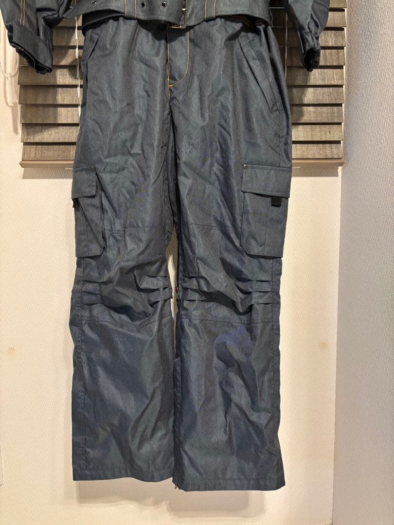 スノーボードウェア　ツナギ　ダークグレーMサイズ