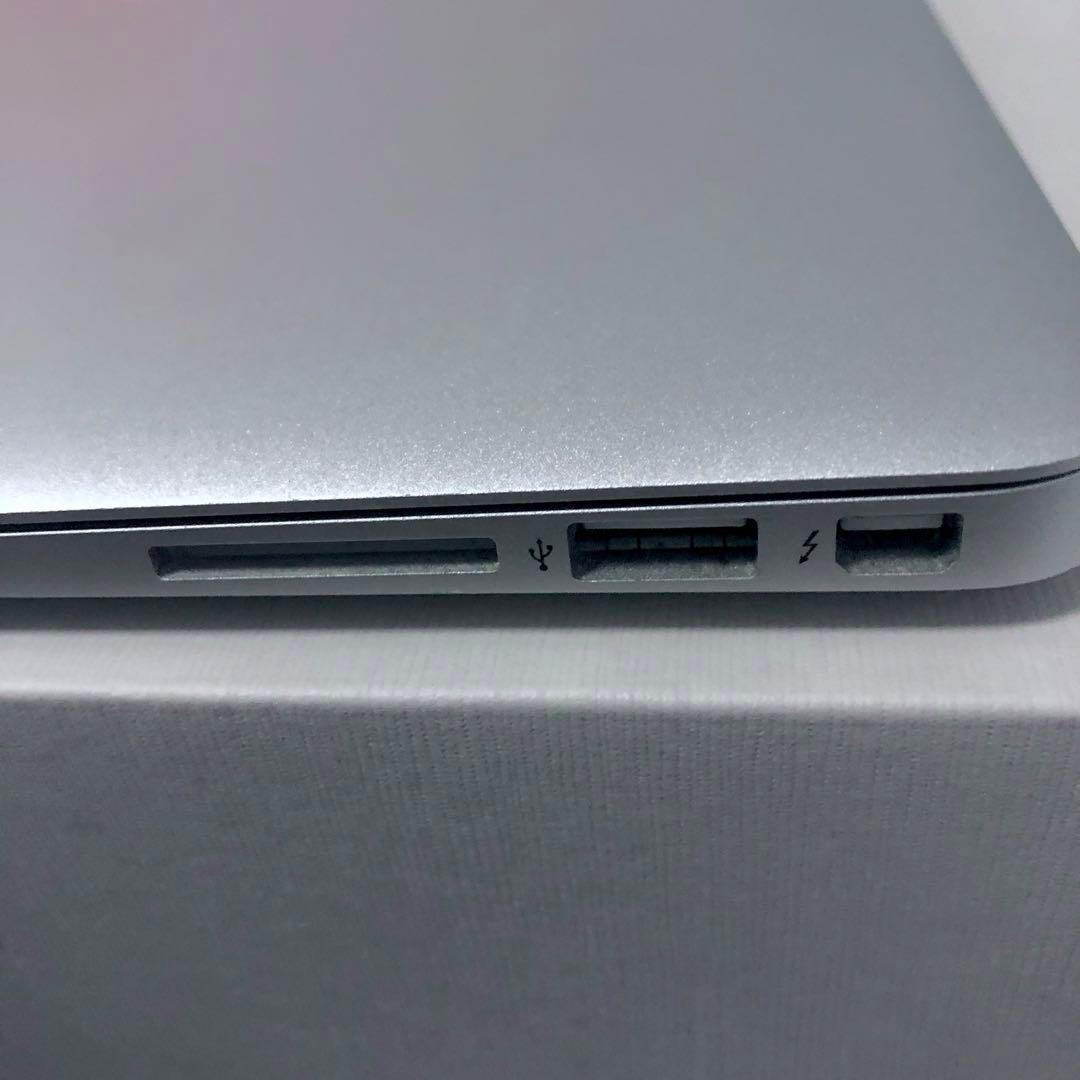 MacBookAir 2012/i5/4GB/120GB/13inch/AC付