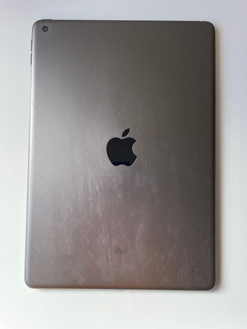 iPad 第7世代（Wi-Fiモデル）32GB スペースグレイ&カバー&ペン付き