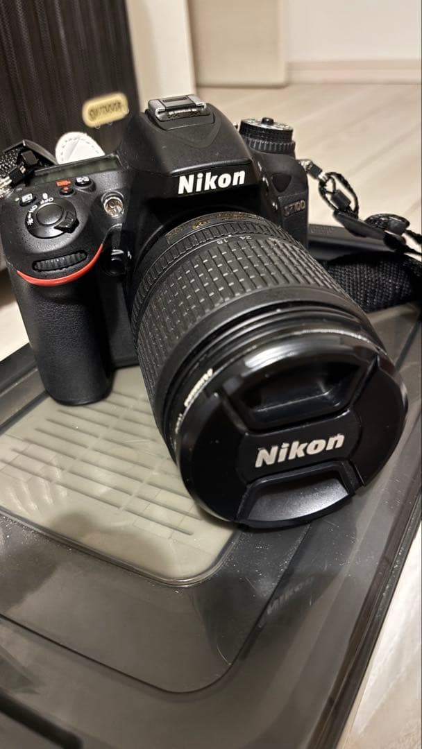 Nikon D7100 デジタル一眼レフカメラ 本体と付属品