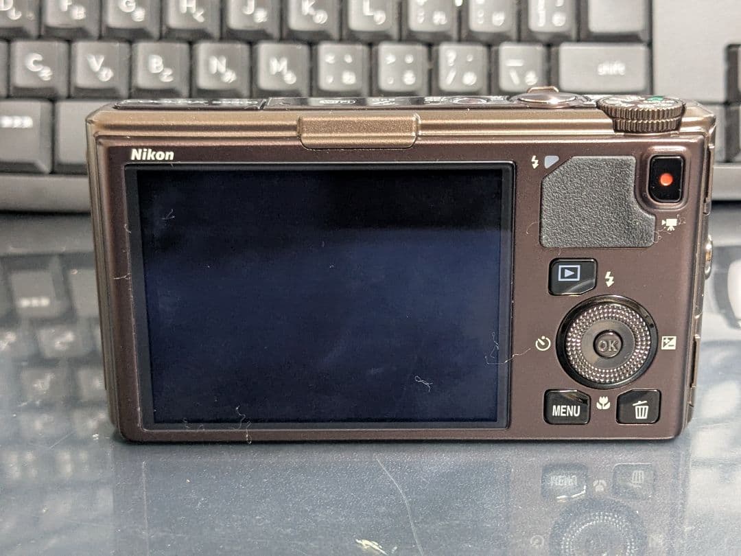 【ジャンク】Nikon COOLPIX S9500 ブラウン デジタルカメラ