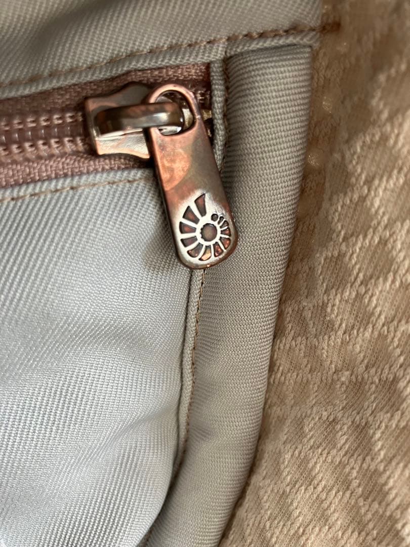 コニーのおまけつき　エルゴベビー　抱っこ紐　オムニブリーズ　サンドベージュ