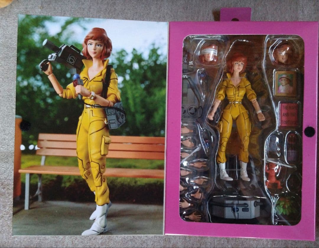 TMNT シュレッダー & エイプリル フィギュア NECA ネカ　タートルズ