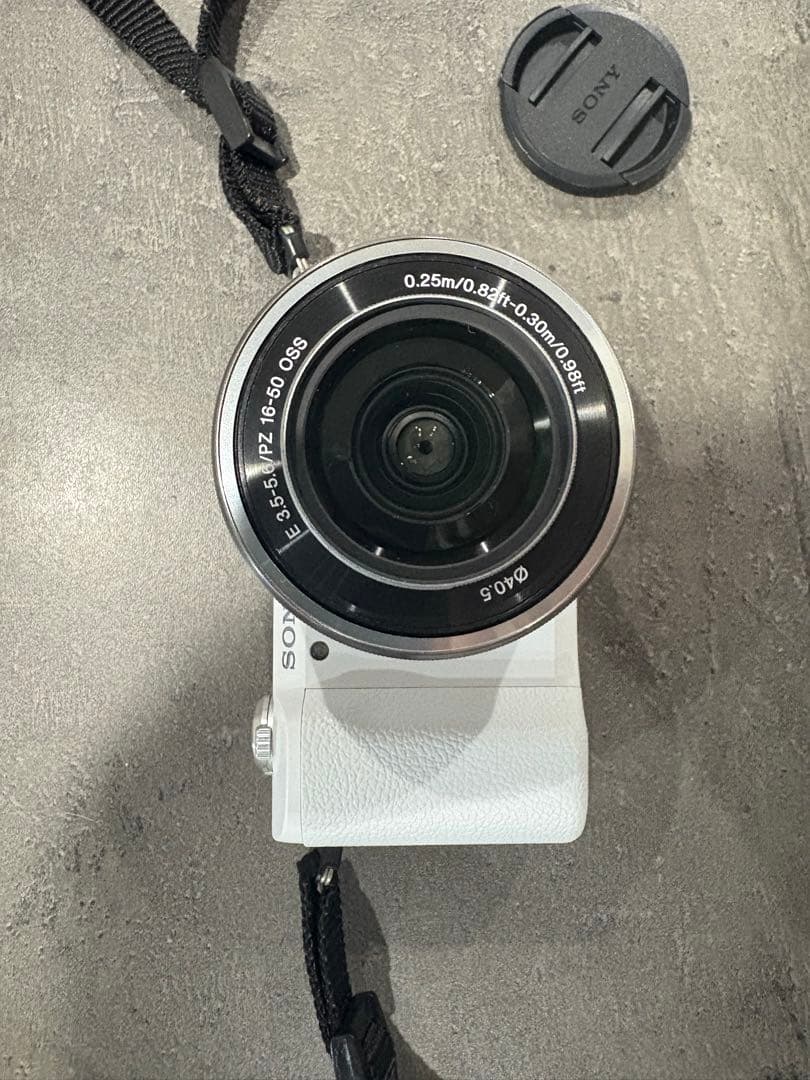 SONY α5100 ミラーレス一眼カメラ　ホワイト