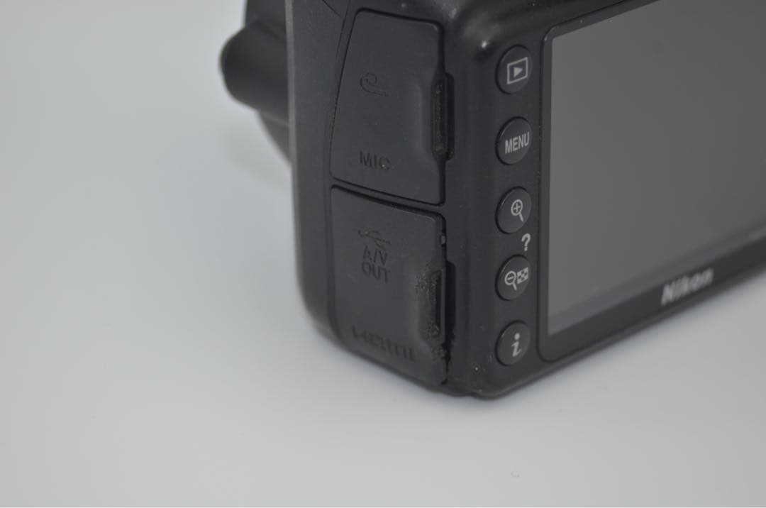 Nikon D3300 デジタル一眼レフカメラ