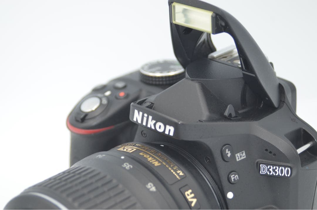 Nikon D3300 デジタル一眼レフカメラ