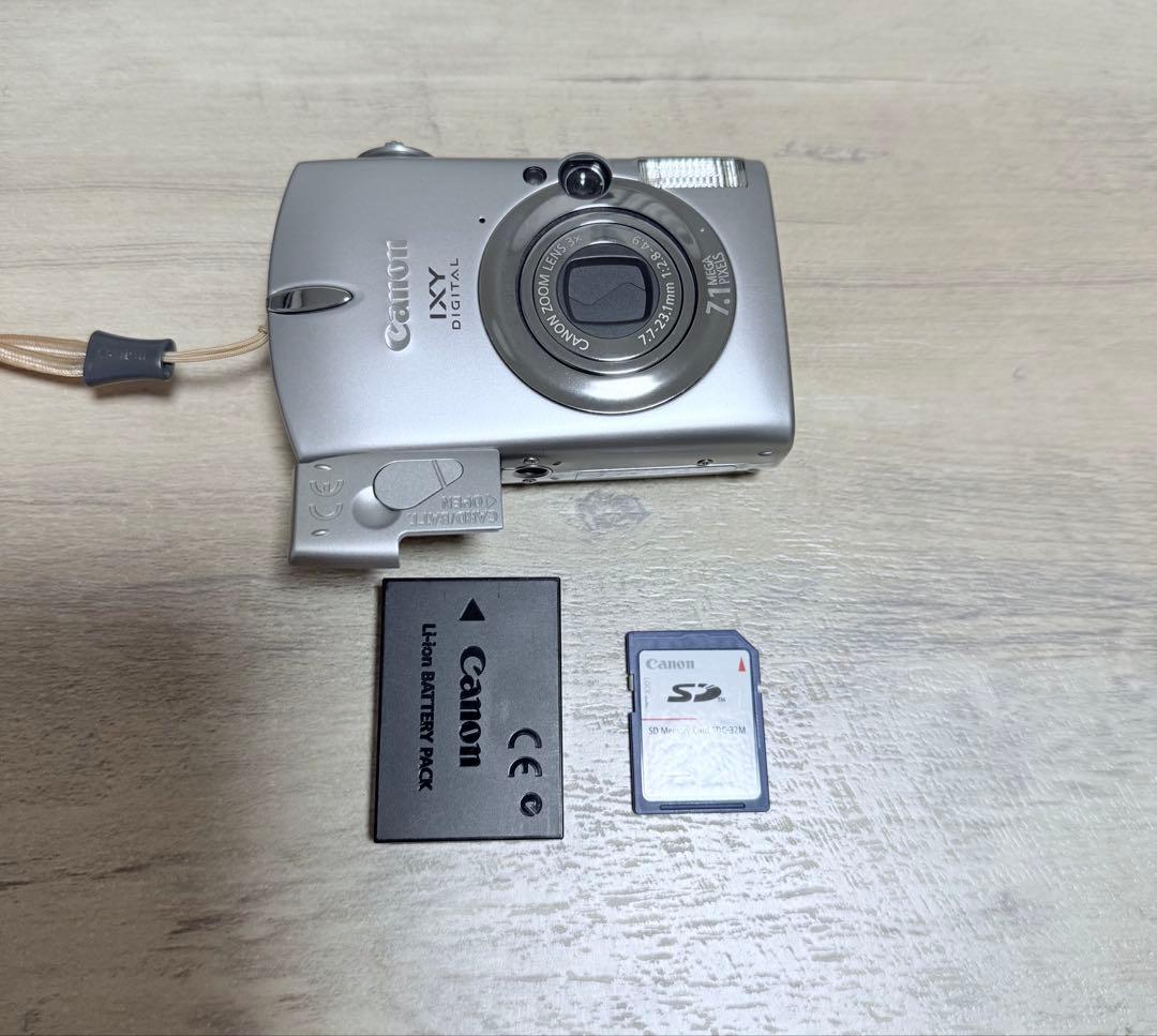 美品　動作品CANON IXY DIGTAL 700 デジタルコンパクトカメラ