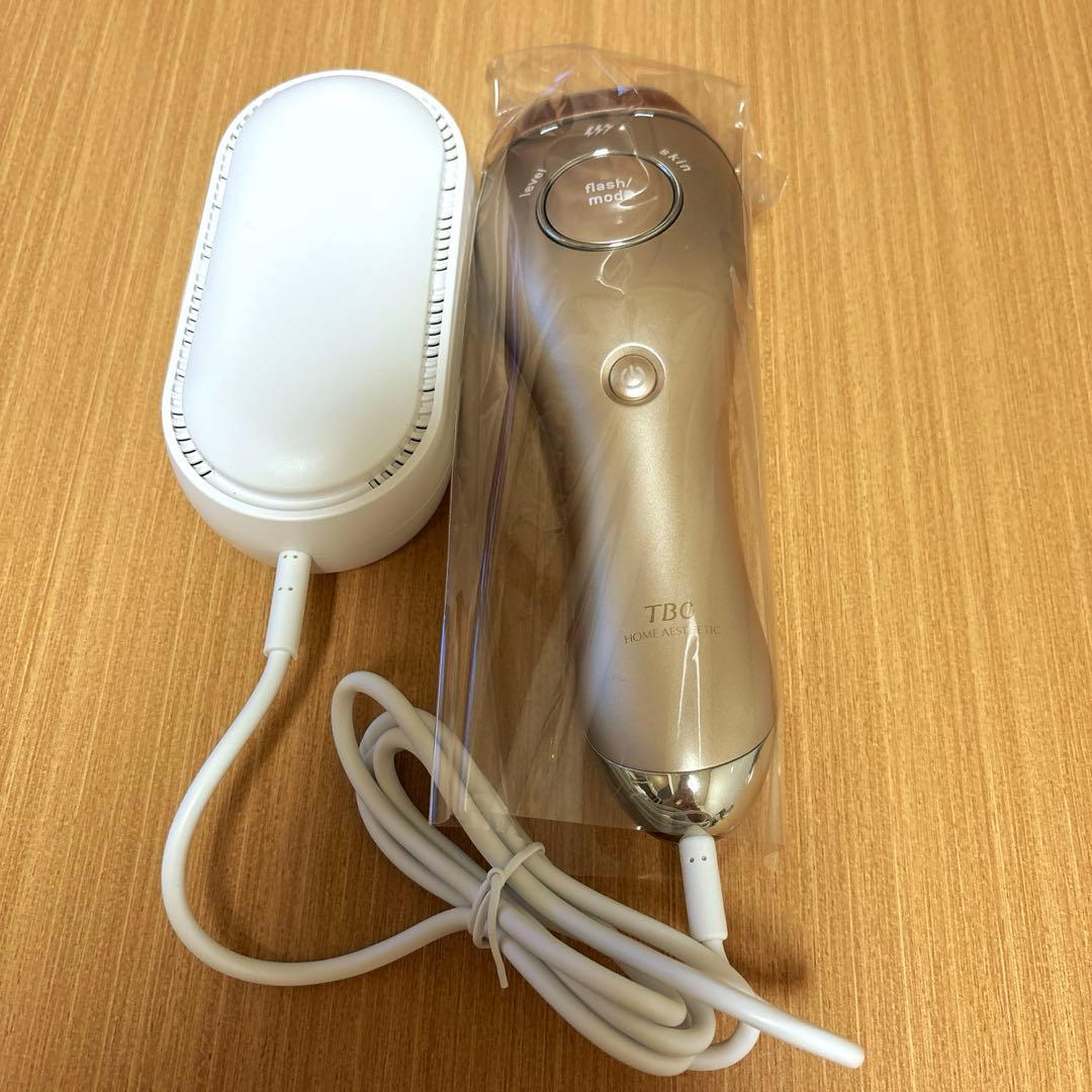【新品未使用】TBC ヒカリ ビューティー 3 家庭用脱毛器 箱付き