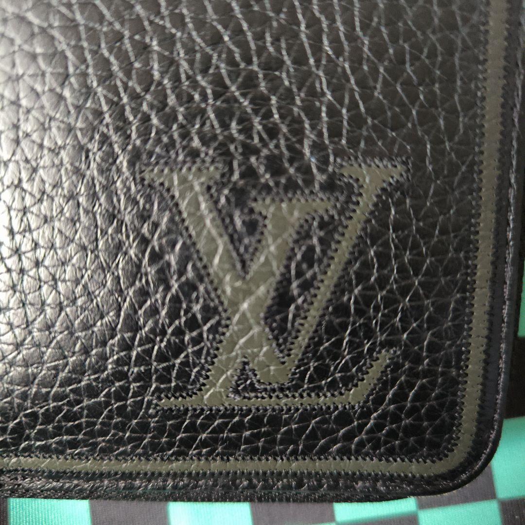 チ*ィ様 ルイヴィトンジッピーウォレットヴェルティカルM68228訳あり