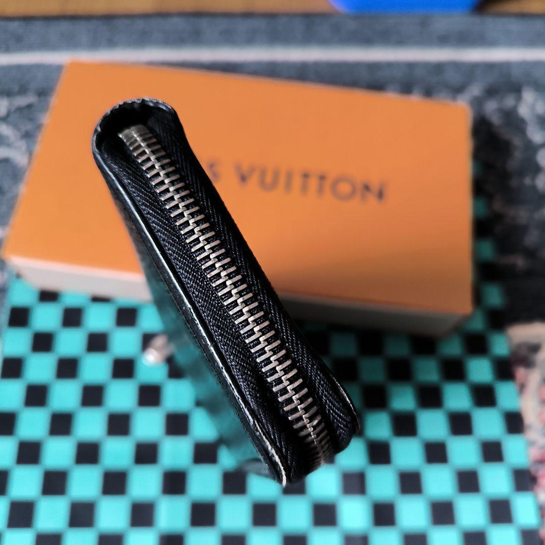 チ*ィ様 ルイヴィトンジッピーウォレットヴェルティカルM68228訳あり