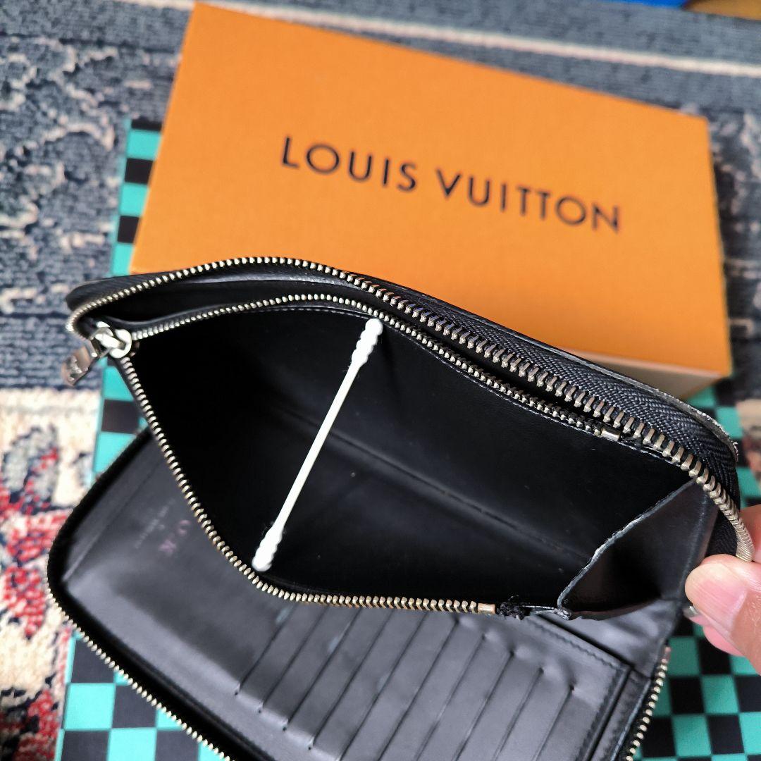 チ*ィ様 ルイヴィトンジッピーウォレットヴェルティカルM68228訳あり