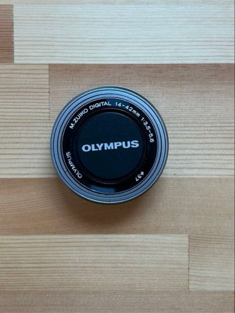 OLYMPUS OM-D E-M10 Mark III ダブルズームキット一式