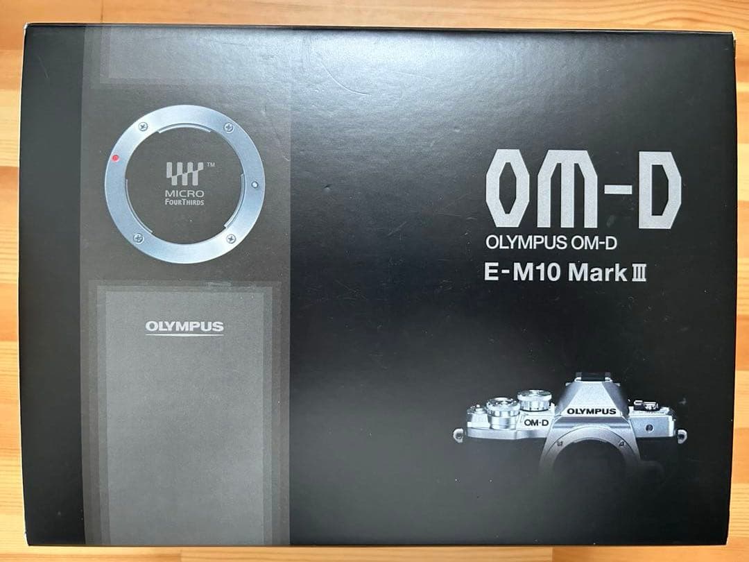 OLYMPUS OM-D E-M10 Mark III ダブルズームキット一式