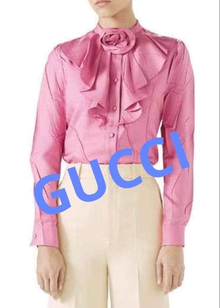 GUCCI ピンク フリル付きシャツ