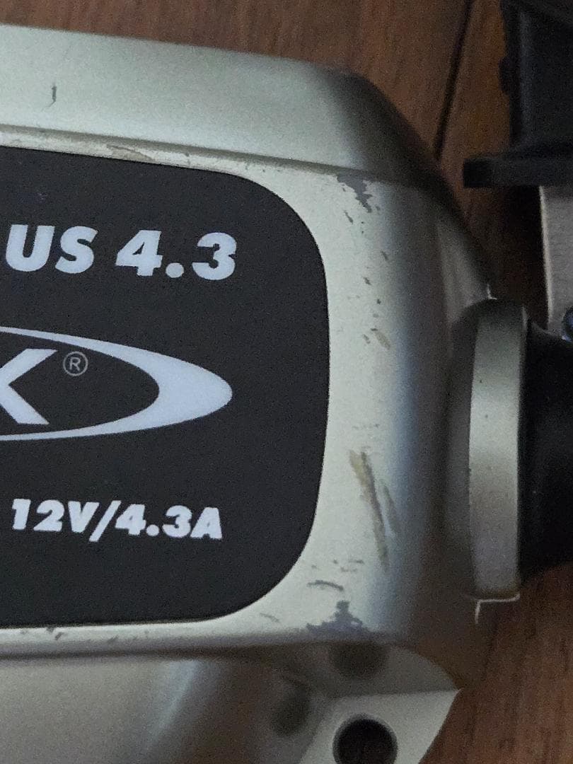 シーテックCTEK MUS 4.3 バッテリー充電器　＋ シガーソケットアダプタ