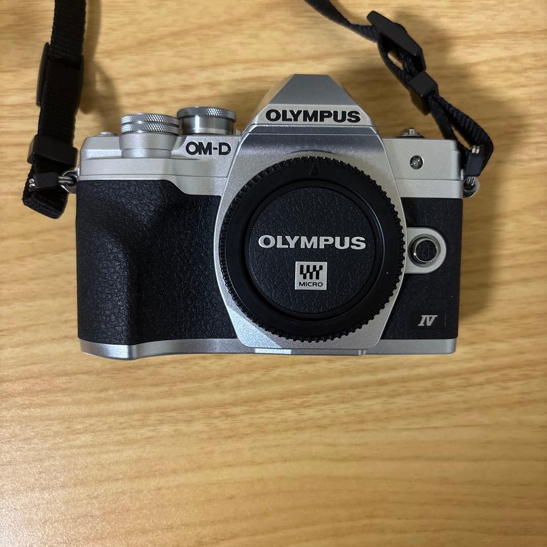 OLYMPUS OM-D E-M10 Mark III 本体