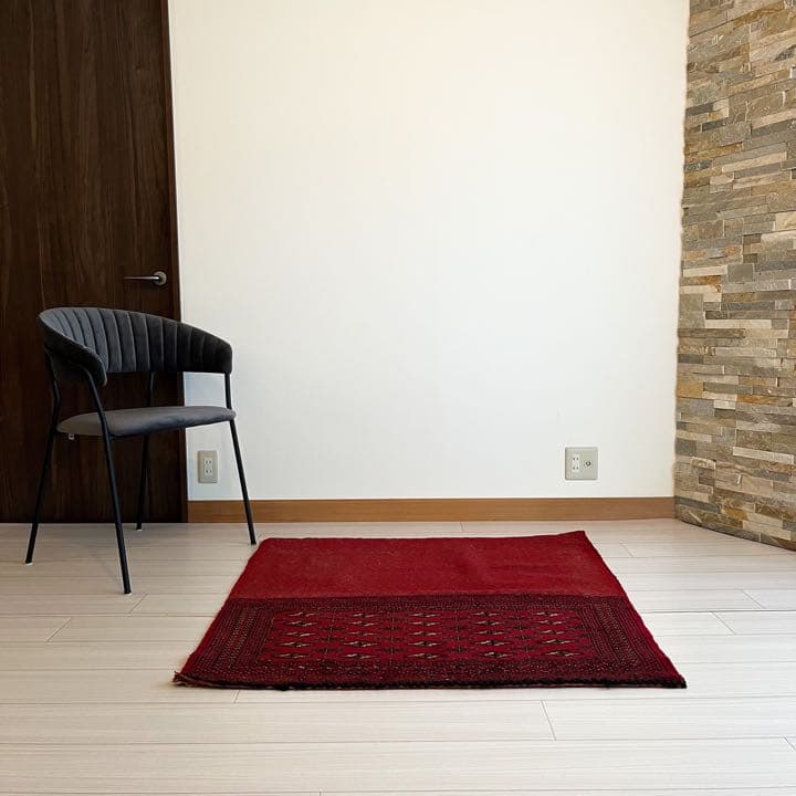 【新品未使用】ペルシャ産　トルクメン絨毯　ハーフ&ハーフ　ペルシャ