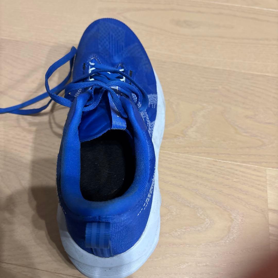 アシックス　ノヴァブラスト５