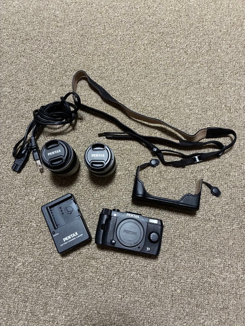 【美品】PENTAXQQ0 レンズ2本セット カメラバッグ付き
