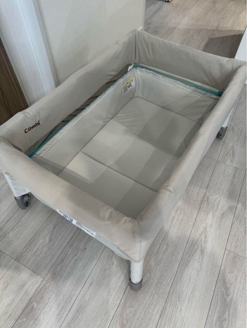 値下げ⭕️コンビ / combi / ベビーベッド / トモネル