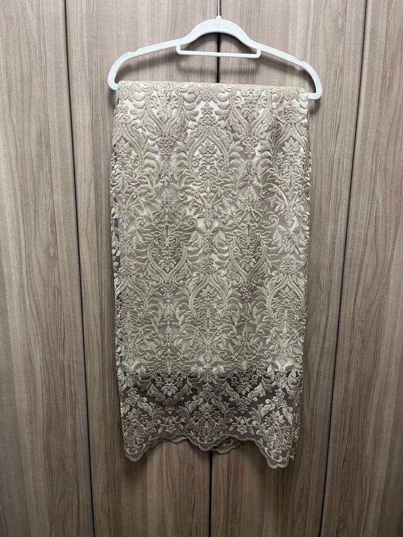 アニュアンス　エンブロイダリーレーススカート