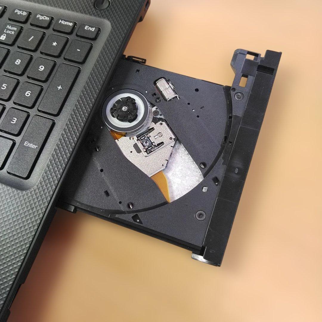 Dell Vostro 15 3000 ノートPC 15.6インチ