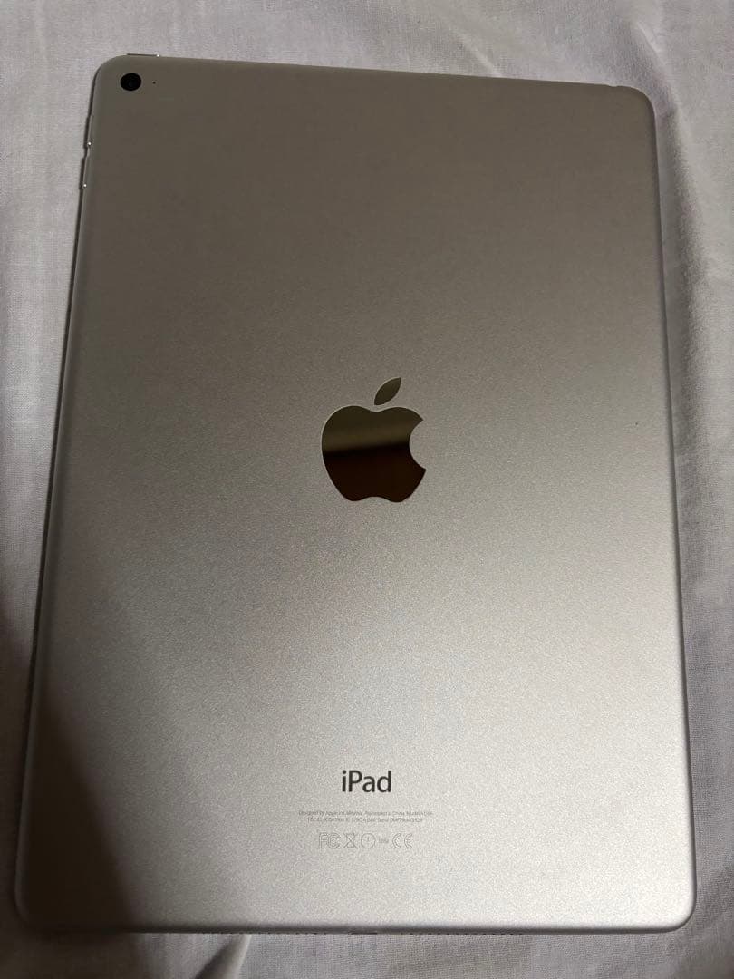Apple iPad Air 2シルバー 32GB本体 美品！
