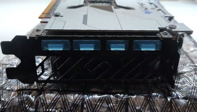 最終値下げ　Sapphire NITRO+ Radeon RX 6600 XT