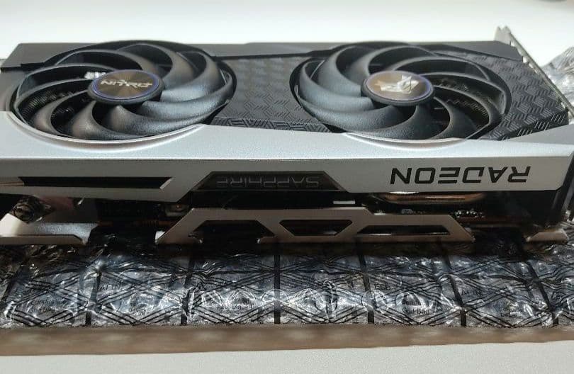 最終値下げ　Sapphire NITRO+ Radeon RX 6600 XT