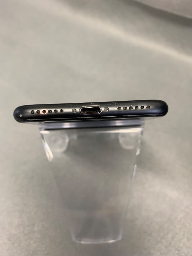 美品　国内版　SIMフリー　iPhone７　128GB　ブラック色