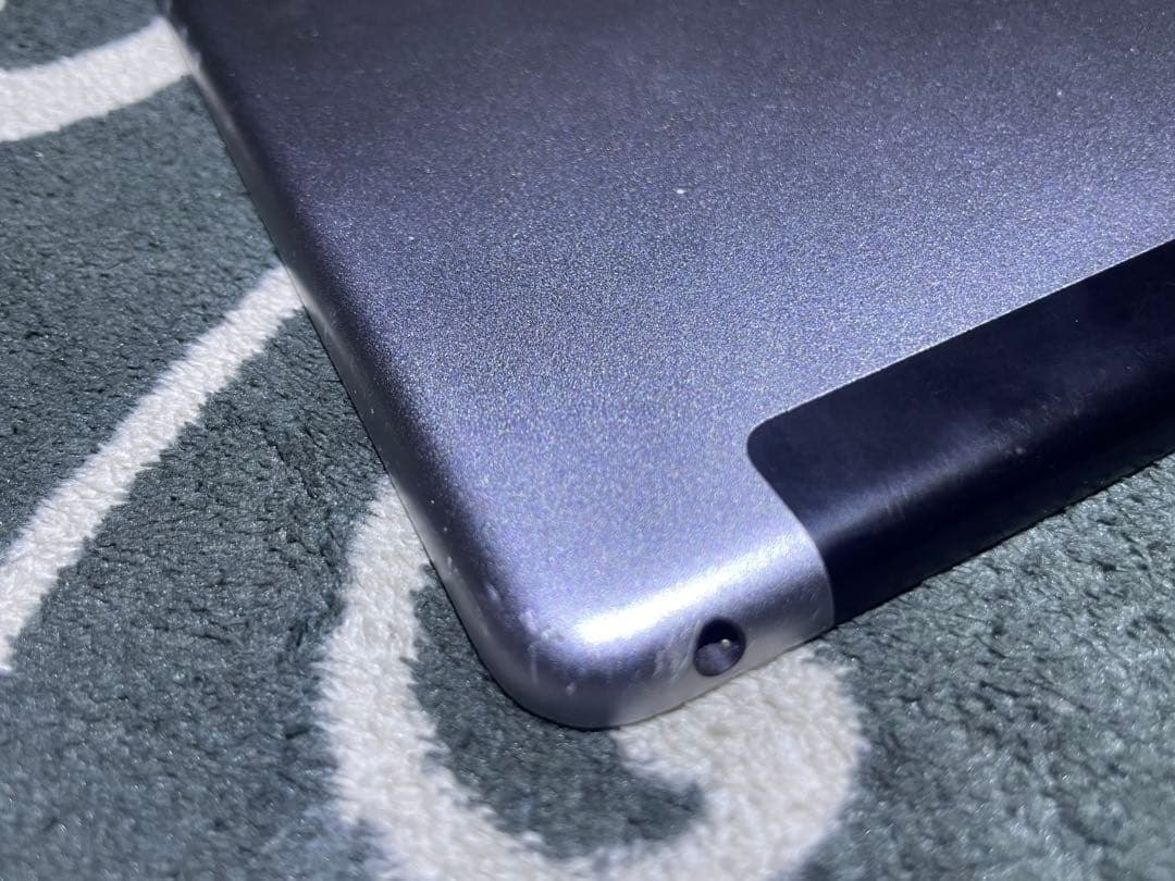 iPad 第6世代　32GB WiFiモデル