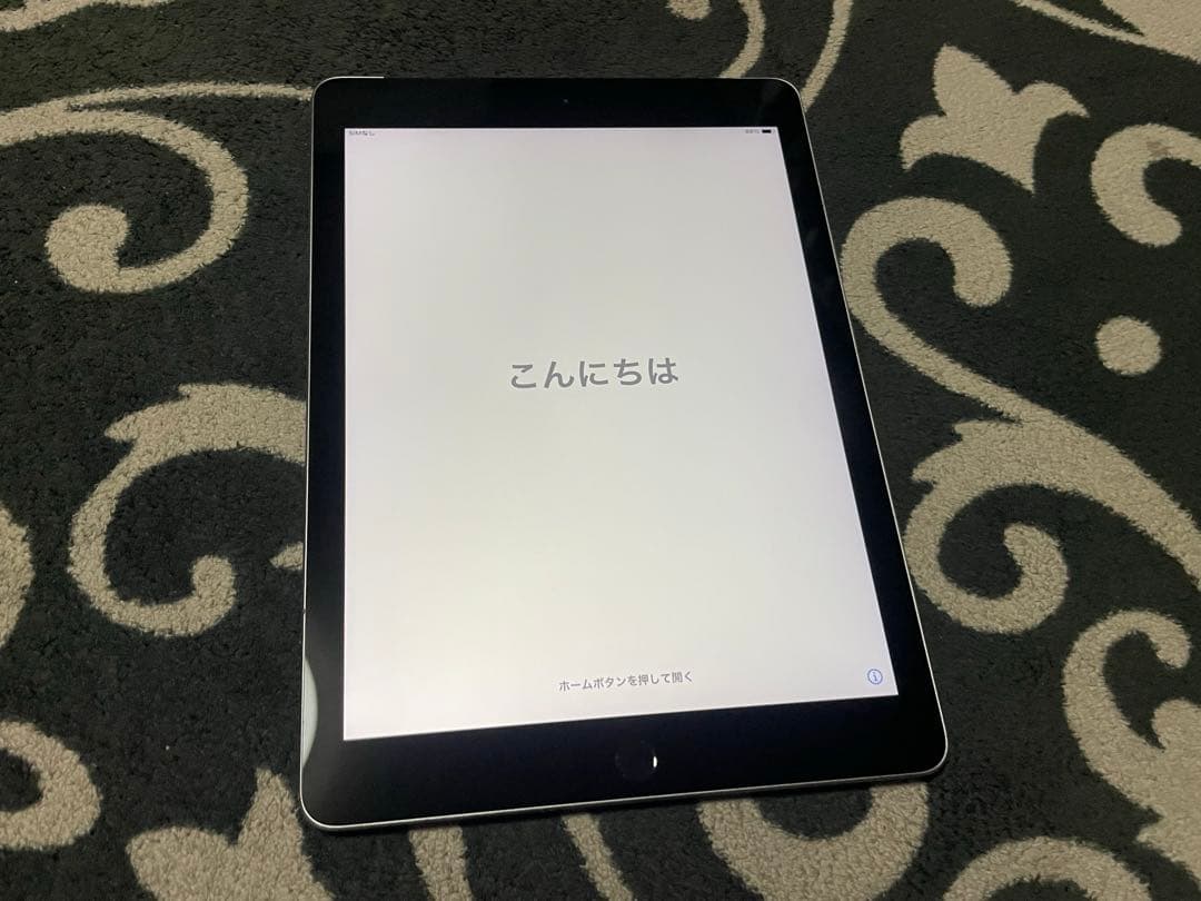 iPad 第6世代　32GB WiFiモデル