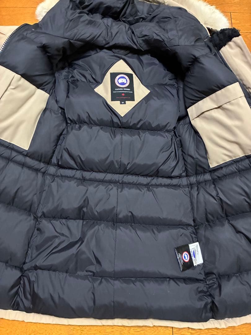 カナダグース　ダウンコート