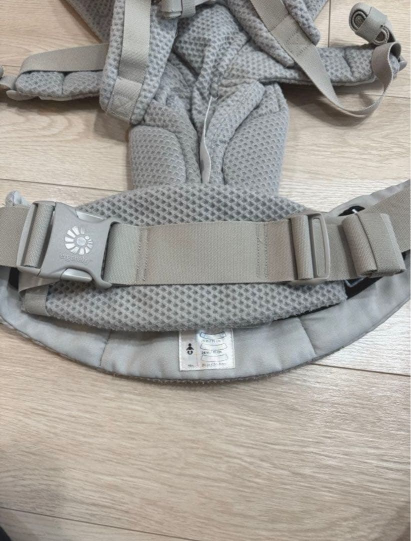 美品　エルゴベビー　抱っこひも　オムニブリーズ