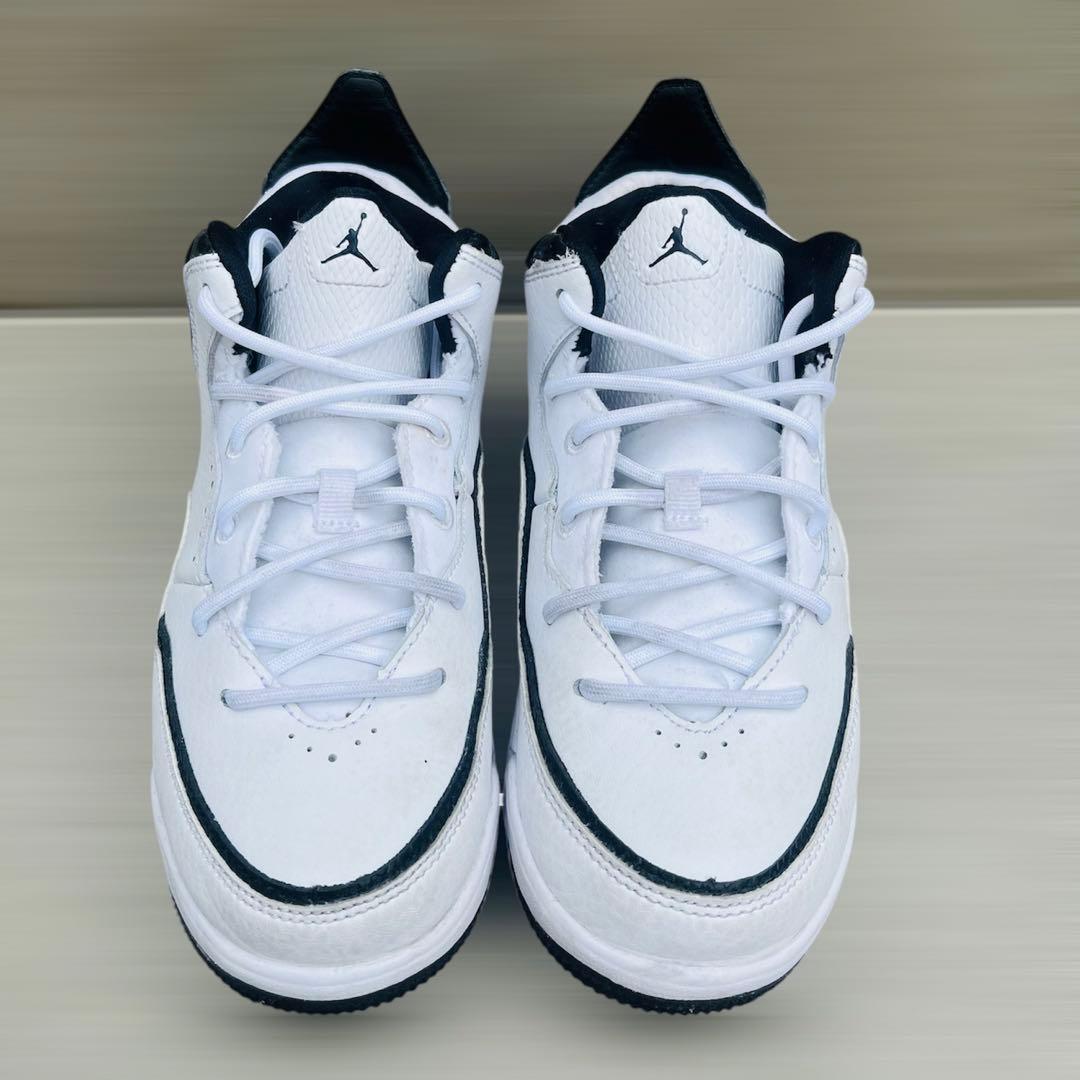 JORDAN COURTSIDE 23 GS エアジョーダン　21cm