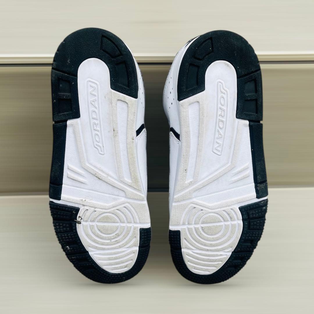 JORDAN COURTSIDE 23 GS エアジョーダン　21cm