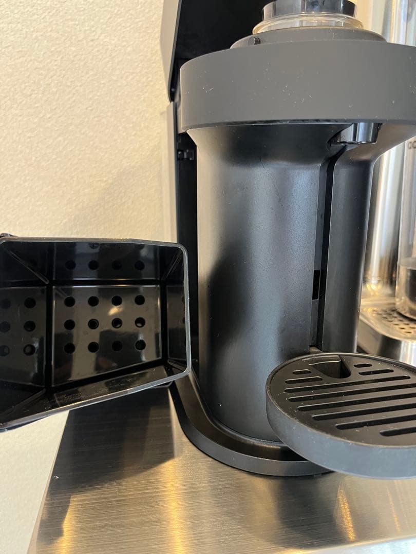 【美品】Nespresso エスプレッソマシン　ヴァーチュオ ネクスト 黒